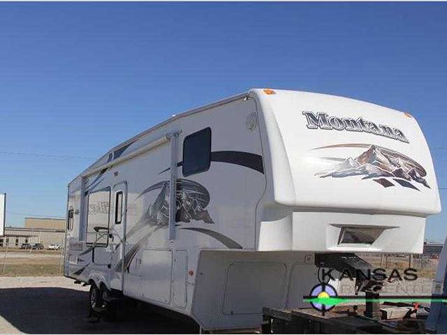 2009 Keystone Montana Photo