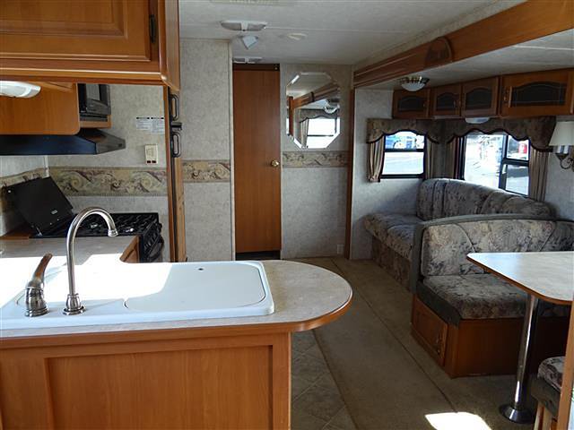 2006 Keystone Montana Photo