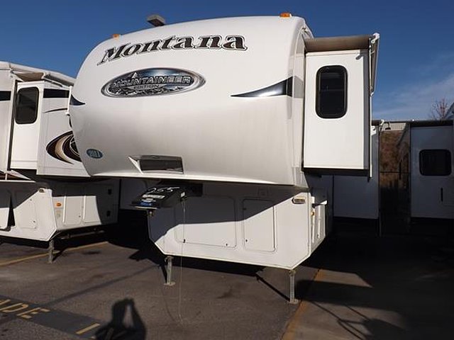 2011 Keystone Montana Photo
