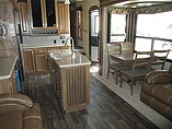 2016 Keystone Montana Photo #4