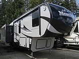 2016 Keystone Montana Photo #3