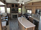 2016 Keystone Montana Photo #5
