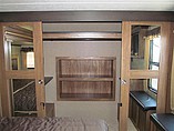2016 Keystone Montana Photo #18