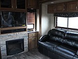 2016 Keystone Montana Photo #8