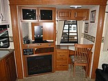 2011 Keystone Montana Photo #6