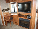 2011 Keystone Montana Photo #11