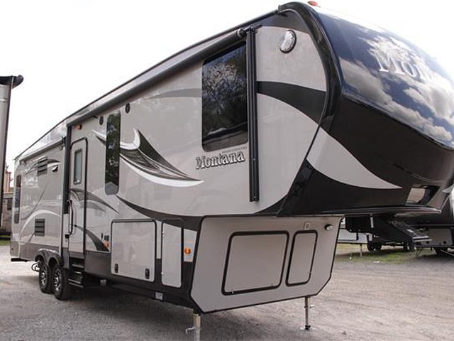 2015 Keystone Montana Photo