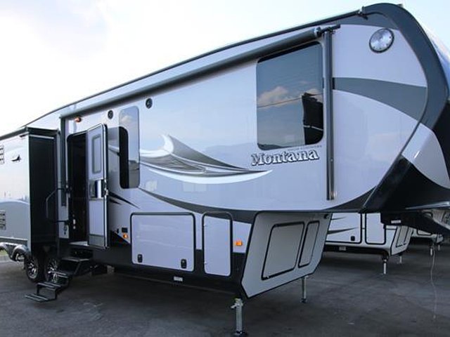 2015 Keystone Montana Photo