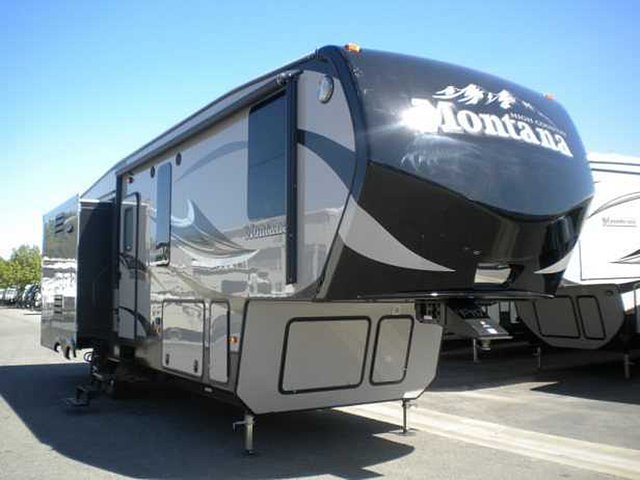 2015 Keystone Montana Photo