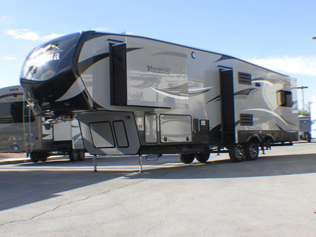 2015 Keystone Montana Photo