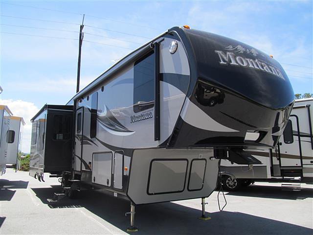 2016 Keystone Montana Photo
