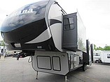 2016 Keystone Montana Photo #19