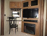 2016 Keystone Montana Photo #5