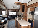 2016 Keystone Montana Photo #4