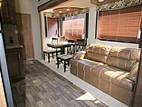 2016 Keystone Montana Photo #12