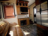 2016 Keystone Montana Photo #19