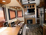 2016 Keystone Montana Photo #28
