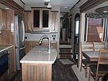 2016 Keystone Montana Photo #4