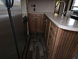 2016 Keystone Montana Photo #8