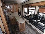 2016 Keystone Montana Photo #19