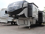 2015 Keystone Montana Photo #2