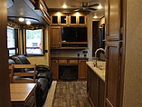 2015 Keystone Montana Photo #9