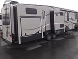 2015 Keystone Montana Photo #4