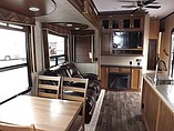 2015 Keystone Montana Photo #15