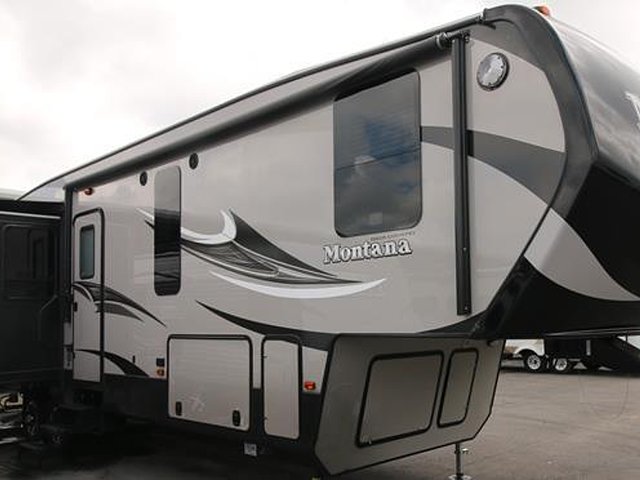 2016 Keystone Montana Photo