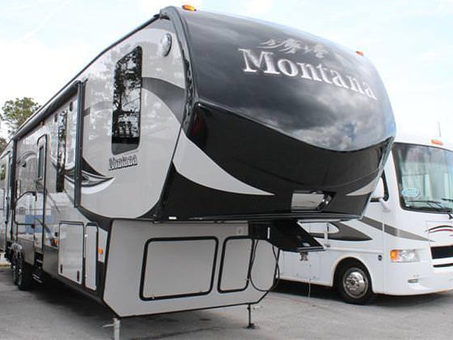 2015 Keystone Montana Photo
