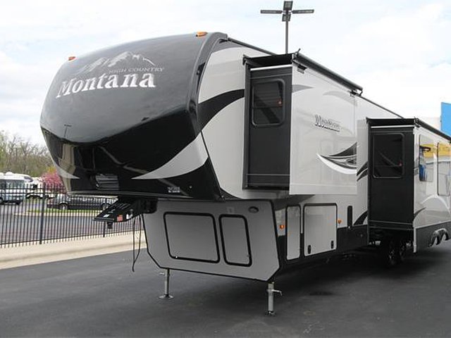 2015 Keystone Montana Photo