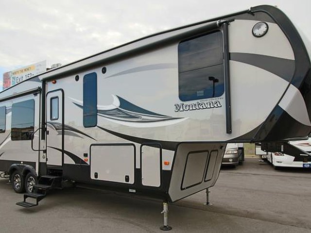 2015 Keystone Montana Photo