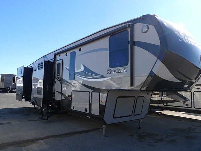 2015 Keystone Montana Photo