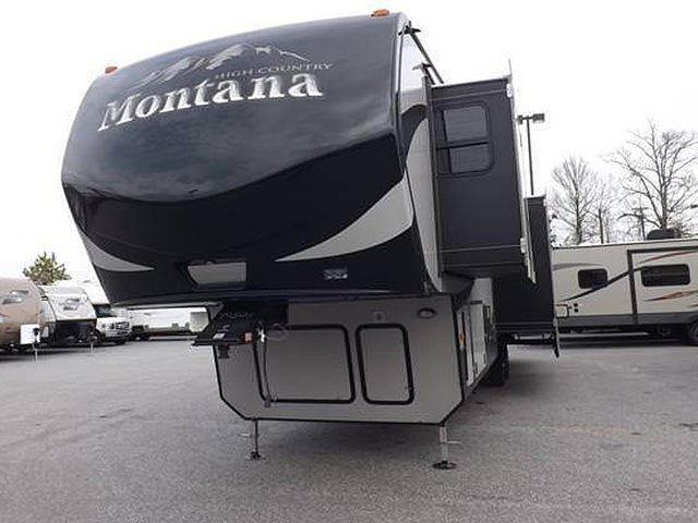 2015 Keystone Montana Photo