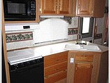 2002 Keystone Montana Photo #9