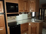 2005 Keystone Montana Photo #8