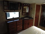2010 Keystone Montana Photo #15
