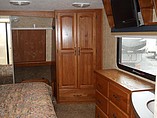 2010 Keystone Montana Photo #9