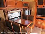 2009 Keystone Montana Photo #9