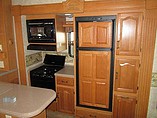 2005 Keystone Montana Photo #8