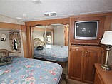 2006 Keystone Montana Photo #16