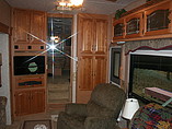 2007 Keystone Montana Photo #19