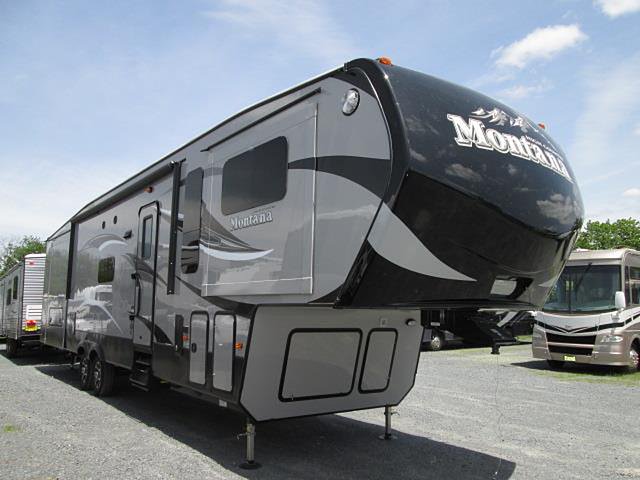 2016 Keystone Montana Photo