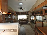 2007 Keystone Montana Photo #5