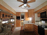 2007 Keystone Montana Photo #6