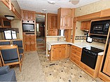 2008 Keystone Montana Photo #9