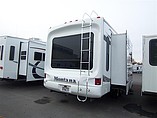 2009 Keystone Montana Photo #3