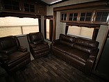 2016 Keystone Montana Photo #12
