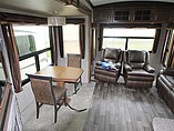 2016 Keystone Montana Photo #8