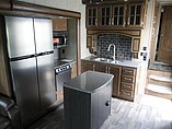 2016 Keystone Montana Photo #11